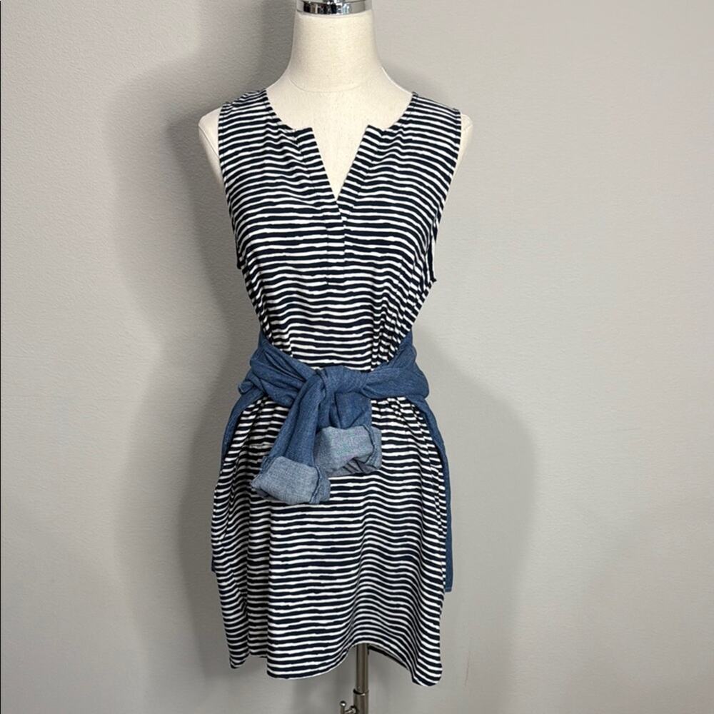 Gap Factory Navy/White V-Neck Sleeveless Dress Size S